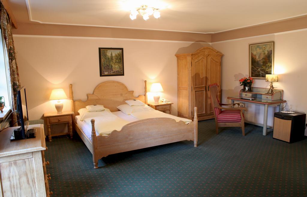 Hotel Edelweiss Garni Garmisch-Partenkirchen Chambre photo